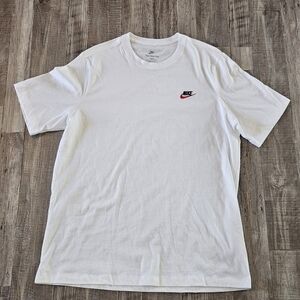 Nike T-Shirt White Short Sleeve Sportswear Club Men's T-Shirt Size XL